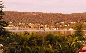 Brisbane Waters Cottage At Point Clare Nsw